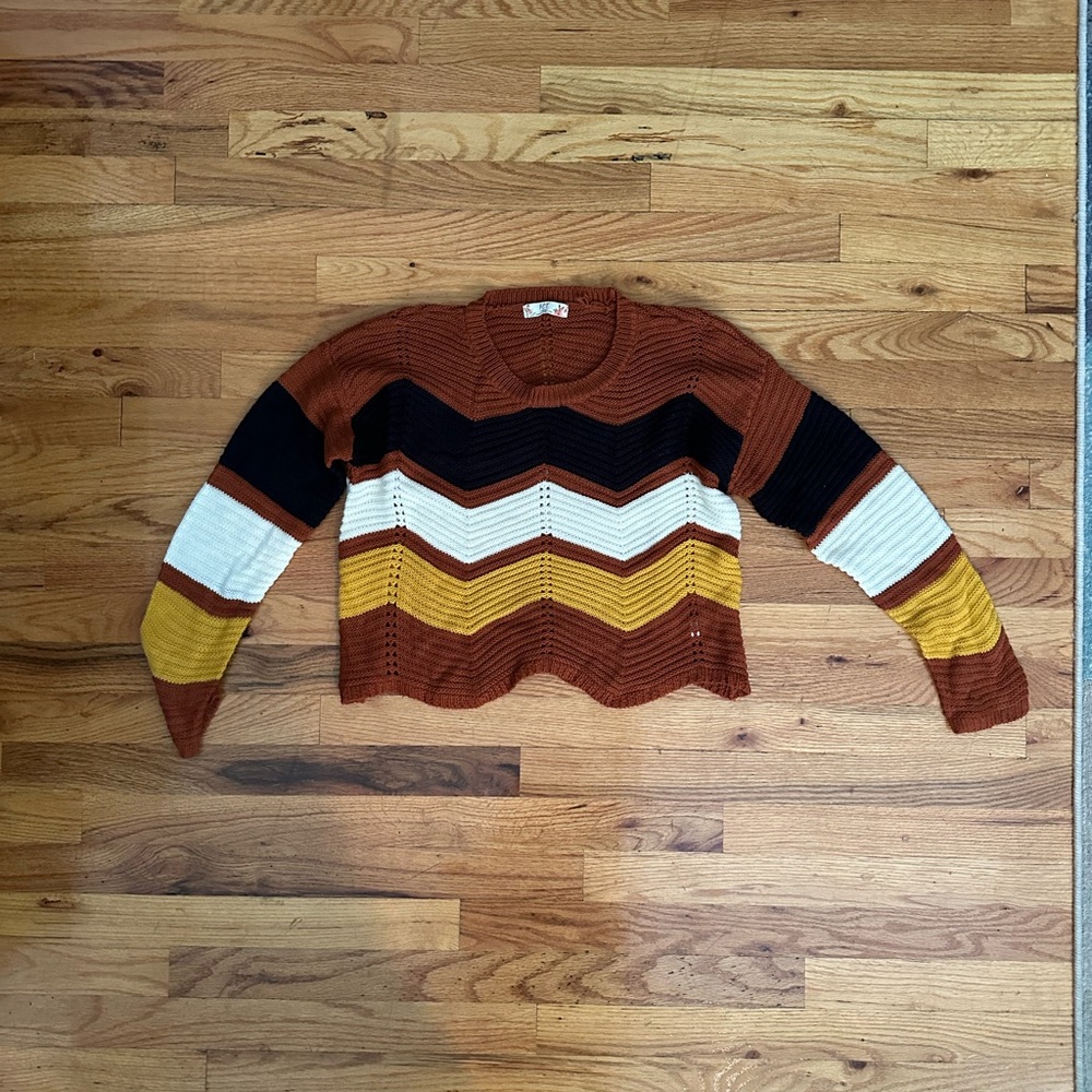 Chic Chevron Striped Sweater